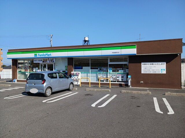 コンビニ　ファミリーマート　甲西梅影町店（コンビニ）まで400m