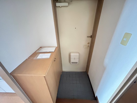 玄関　※別部屋の写真です