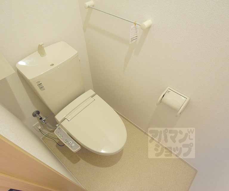 トイレ　ウォシュレット付き！