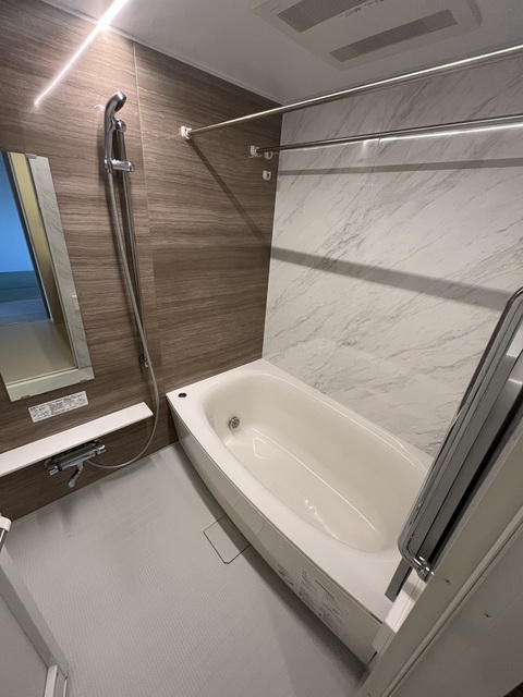 バス・シャワールーム