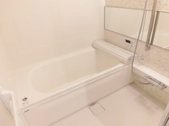 バス・シャワールーム　103 浴室