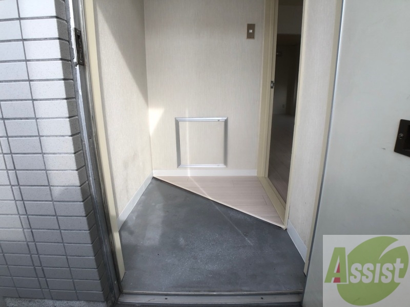 玄関　玄関の様子です。明るい印象ですね。気分もあがりそう。