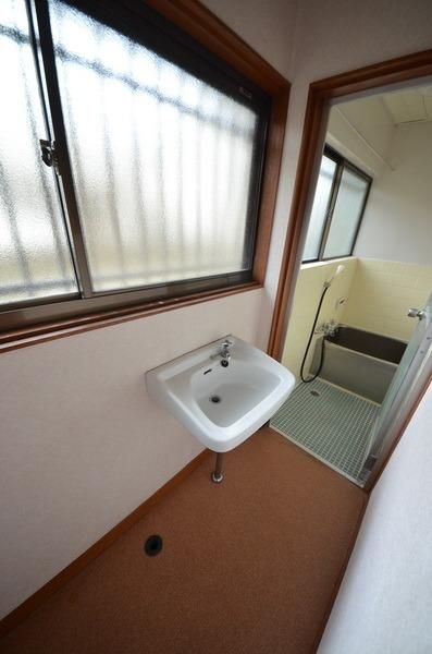 洗面設備　室内・室内設備