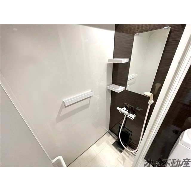 バス・シャワールーム　シャワールーム