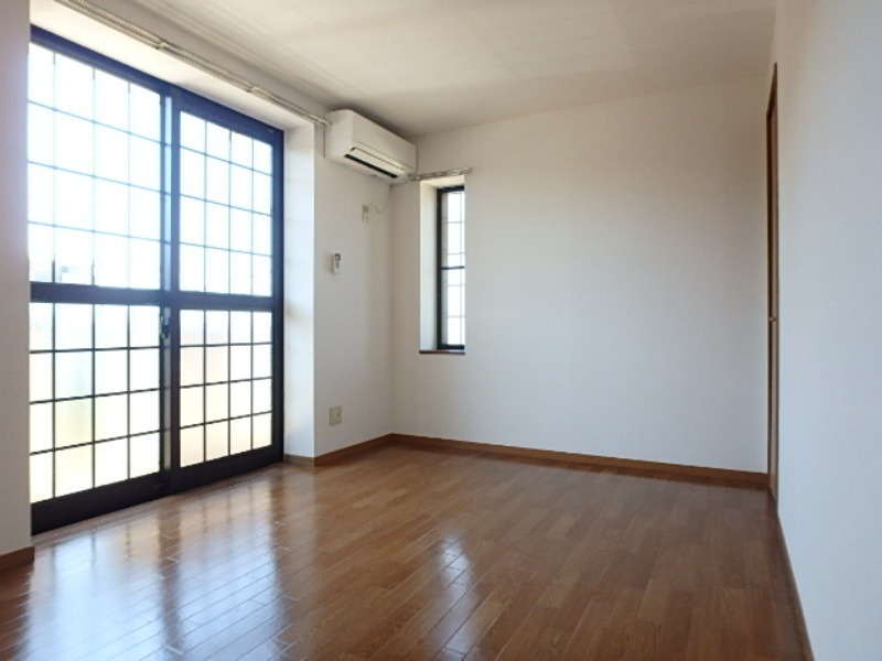 居室・リビング　図面と現状に相違がある場合には現状を優先