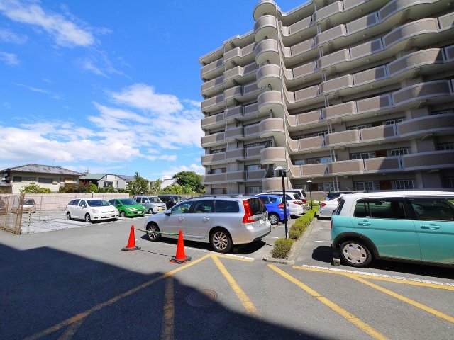 駐車場　駐車場があります