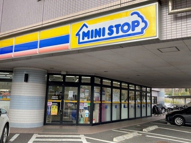 コンビニ　ミニストップ 舞鶴余部店（コンビニ）まで1400m