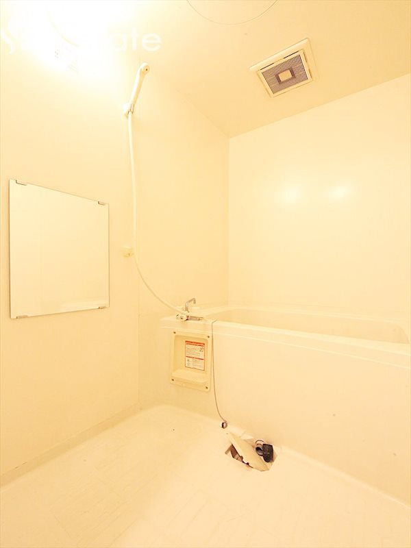 バス・シャワールーム　バスルーム