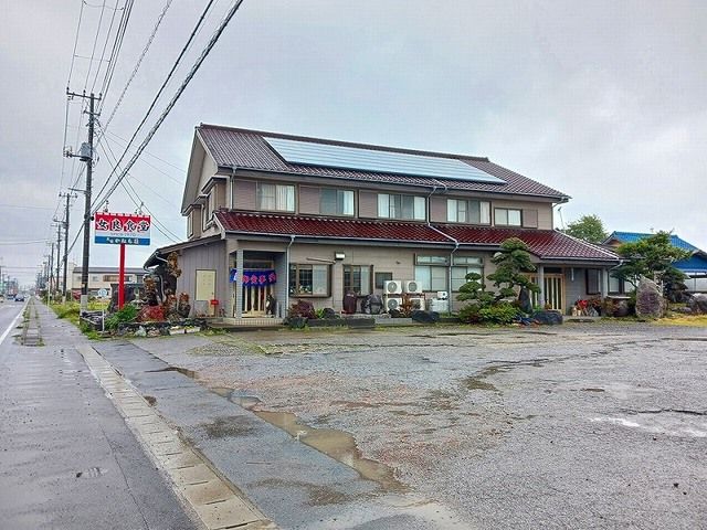 飲食店　女良食堂（飲食店）まで220m