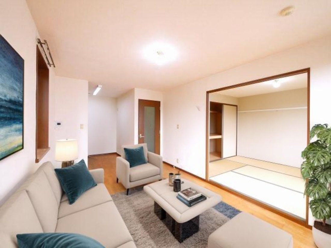 居室・リビング　CGで家具等を配置したもので家具等は含まれません