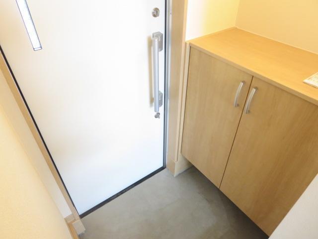 玄関　シューズボックス付き