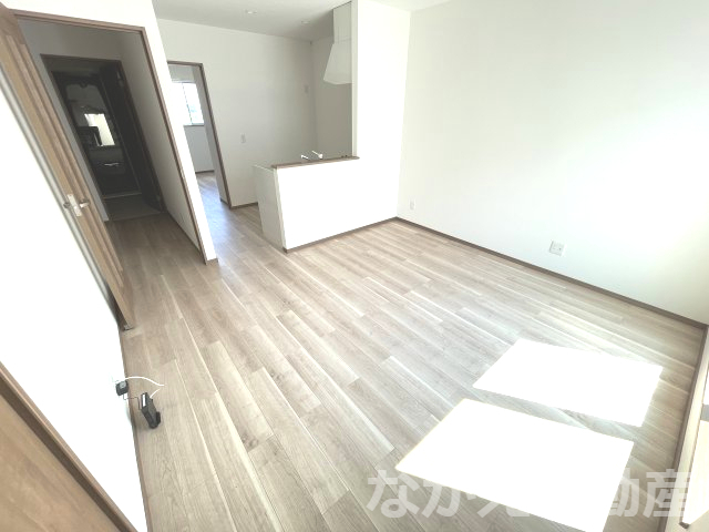 居室・リビング　こちらのリビングで趣味の時間をお楽しみください