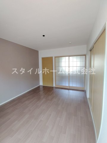 居室・リビング　別部屋写真です。