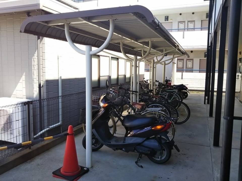 駐車場　駐輪場