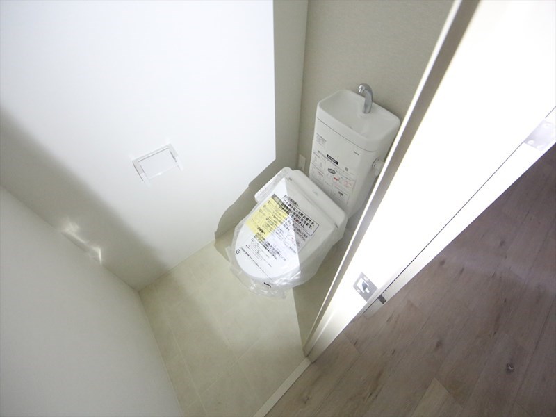 トイレ　温水洗浄暖房便座付トイレ