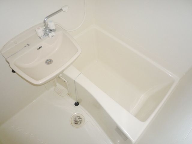 バス・シャワールーム　★清潔感のあるバスルーム★