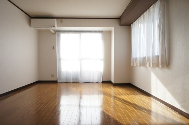 居室・リビング　図面と現状に相違がある場合には現状を優先