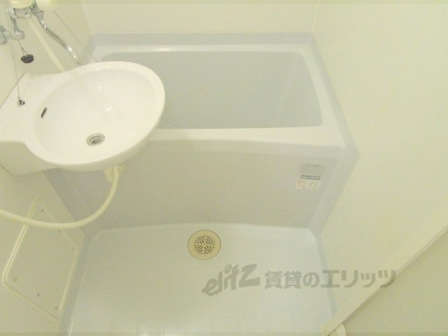 バス・シャワールーム　バス