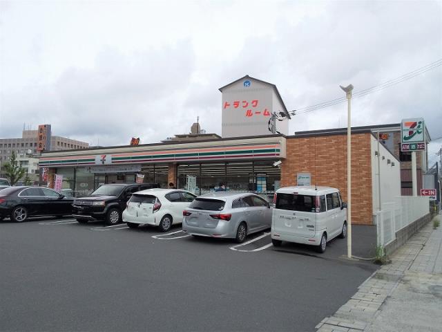 コンビニ　セブンイレブン鹿児島住吉店（コンビニ）まで121m
