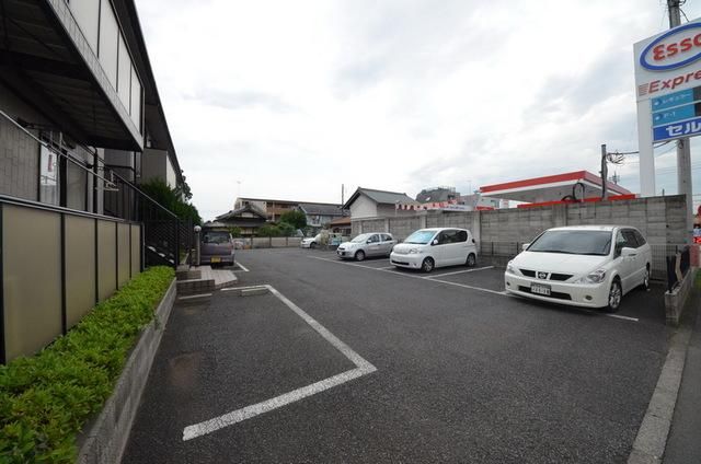 駐車場　☆敷地内の駐車場です☆