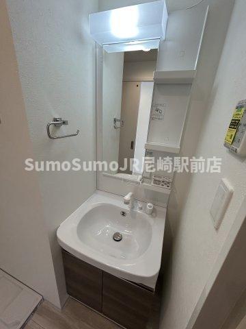 洗面設備　広い洗面スペース