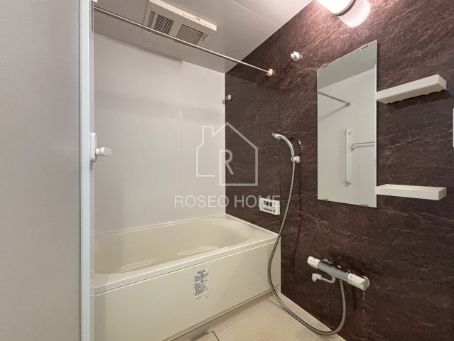 バス・シャワールーム　同マンション別部屋：参考写真