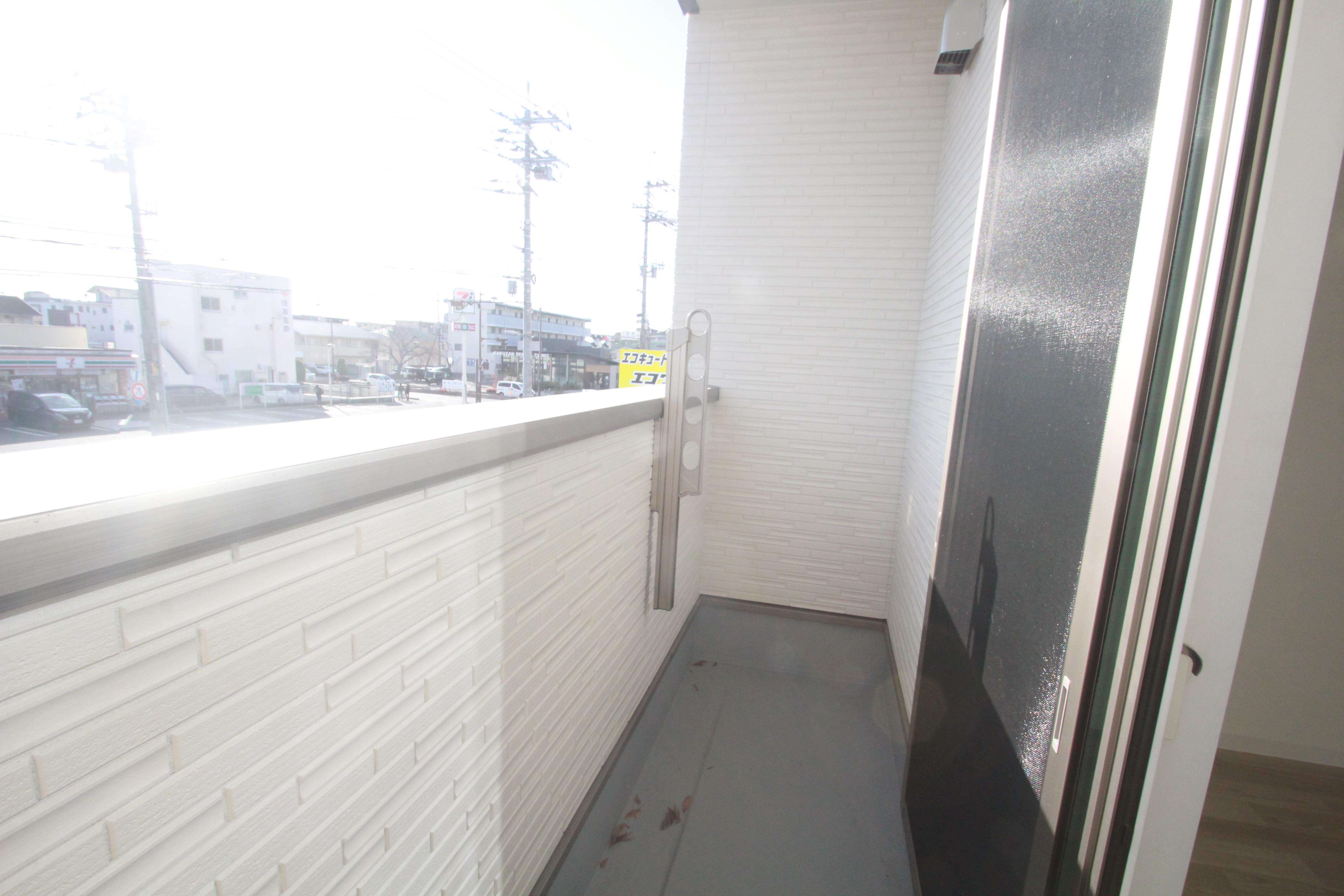 バルコニー　使いやすい広さのバルコニーです。