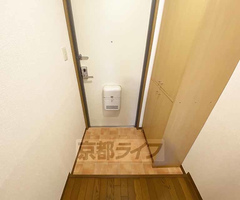 玄関　下駄箱付きです