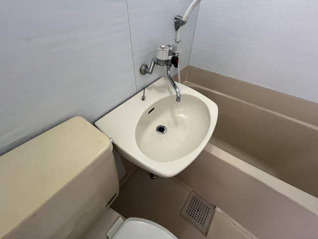 洗面設備　コンパクトで使いやすい洗面所