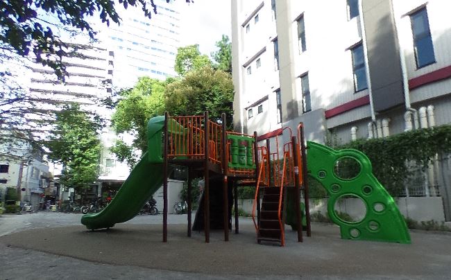 公園　目黒銀座児童遊園（公園）まで25m
