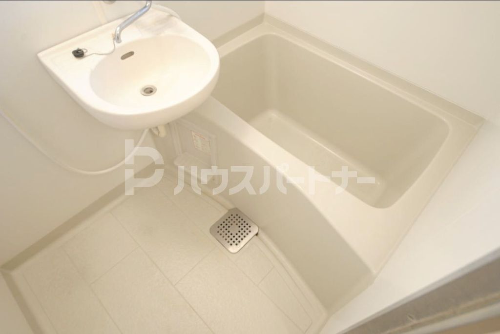 バス・シャワールーム　洗面