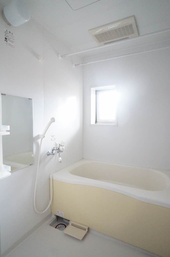 バス・シャワールーム　バスルーム