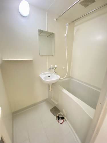 バス・シャワールーム　バスルーム