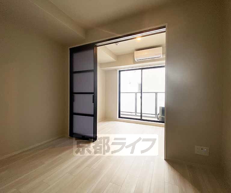 居室・リビング　２０２５年築、ＪＲ花園駅徒歩３分の物件です