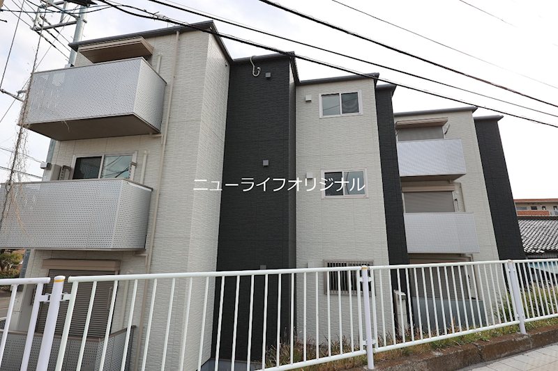 建物外観　「耐震等級3」、「断熱等性能等級4」取得。ZEHシャーメゾン