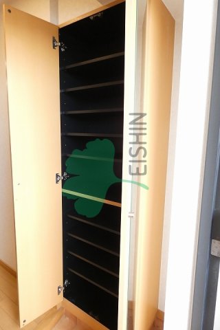 玄関　下駄箱もしっかりついてます！