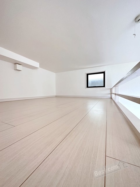 その他部屋・スペース　広々としたロフトをプライベート空間として♪