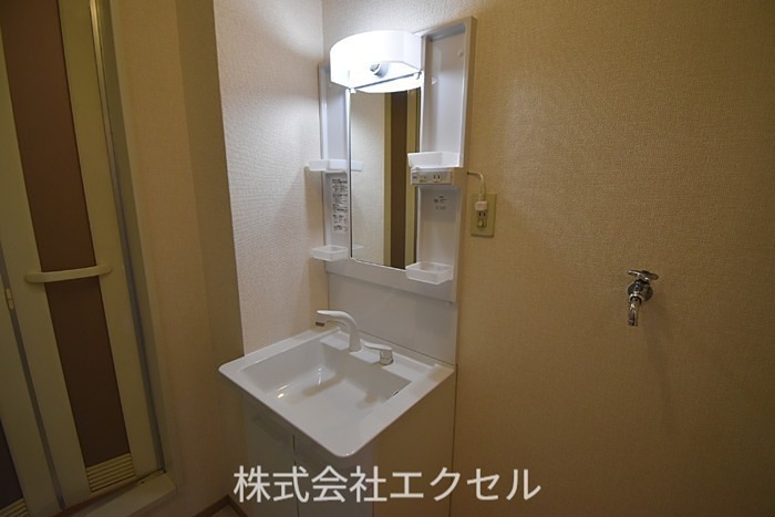 洗面設備　独立洗面台です。