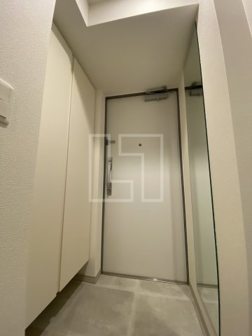 玄関　コンフォリア北堀江一丁目　玄関スペース