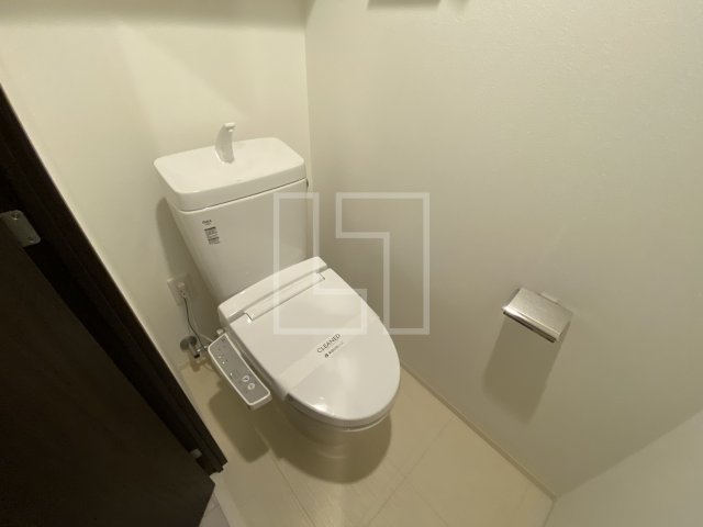 トイレ　コンフォリア北堀江一丁目　温水洗浄便座