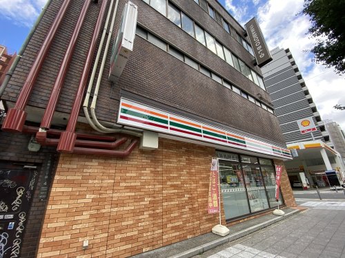 コンビニ　セブンイレブン（コンビニ）まで80m