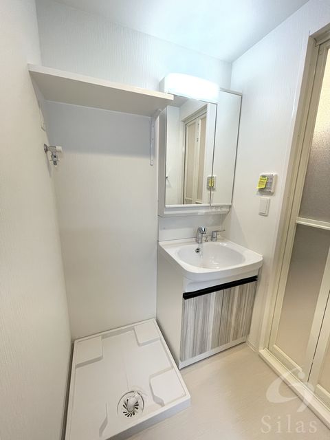 洗面設備　同仕様