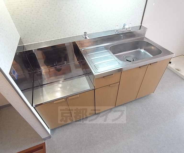 キッチン　２口コンロ設置可能なキッチンです。