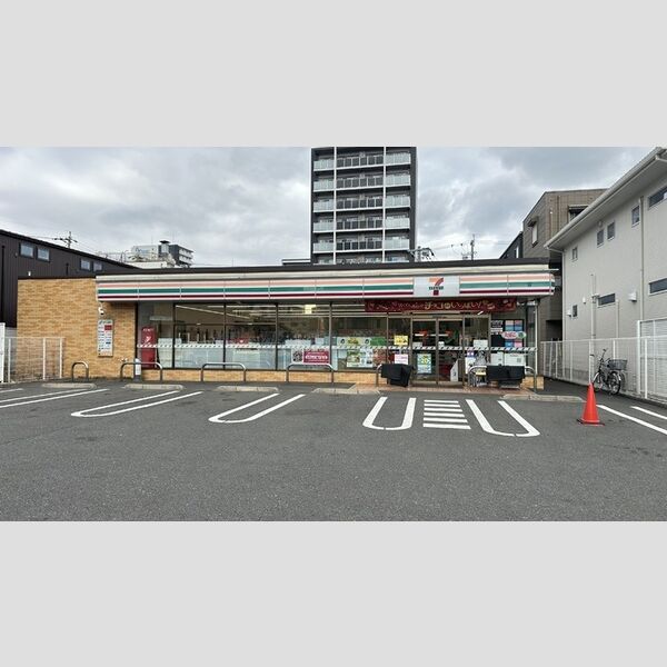 その他　セブンイレブン名古屋井深町店