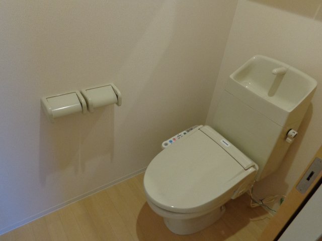 トイレ　シャワー付トイレ