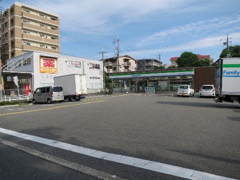 その他　ファミリーマート吹田五月が丘北店（その他）まで706m