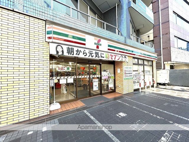 コンビニ　セブン－イレブン高田馬場小滝橋店（コンビニ）まで562m