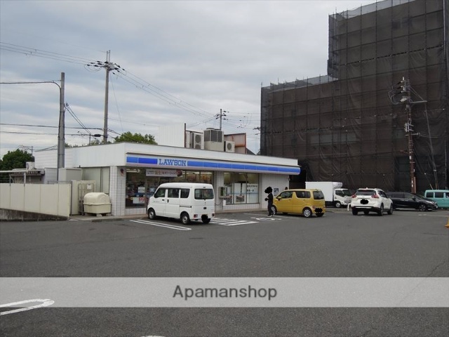 コンビニ　ローソン（コンビニ）まで426m