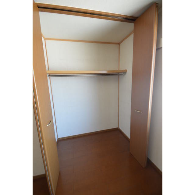 収納　クローゼット