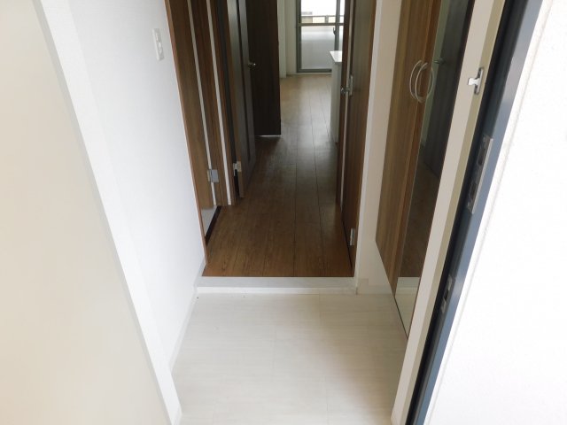 玄関　落ち着いた玄関です